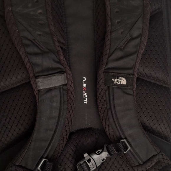 The North Face Borealis Backpack - Picture 11 of 16